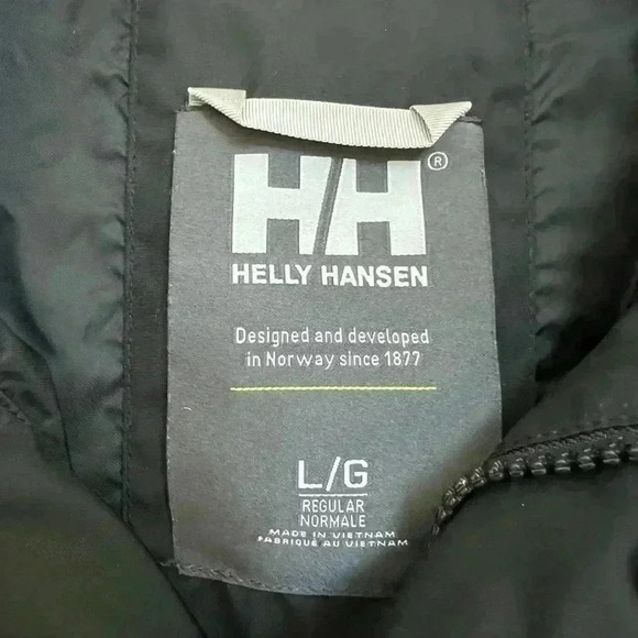 Helly Hansen Women’s Black Jacket with Hood - Picture 4 of 10